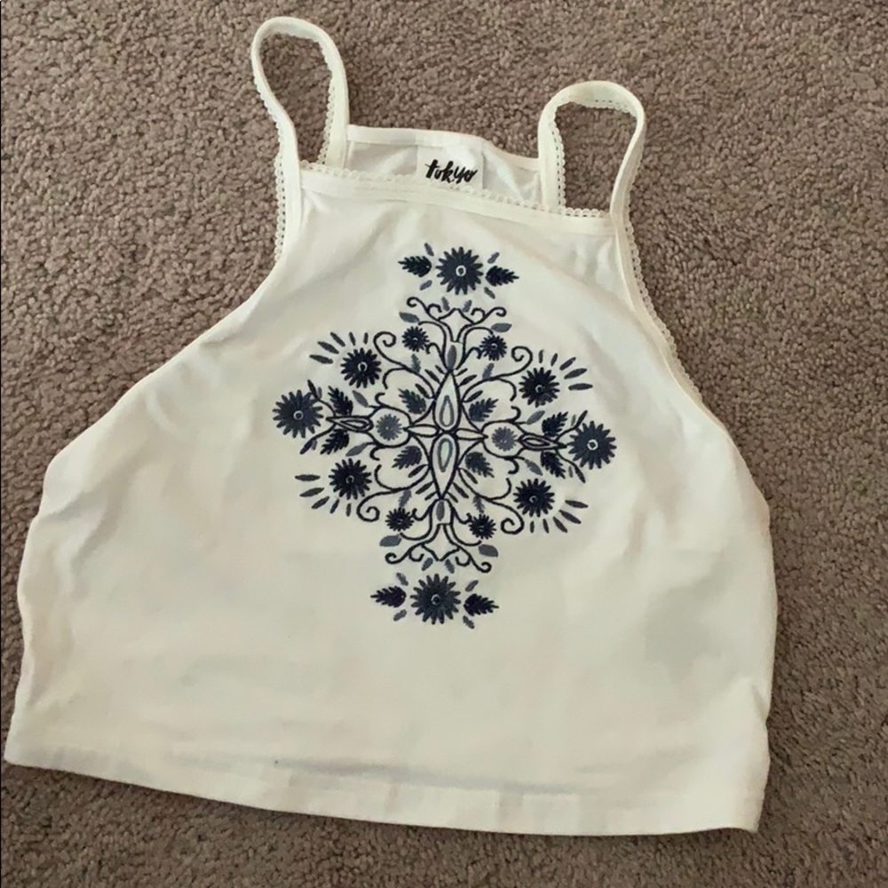 Crop top